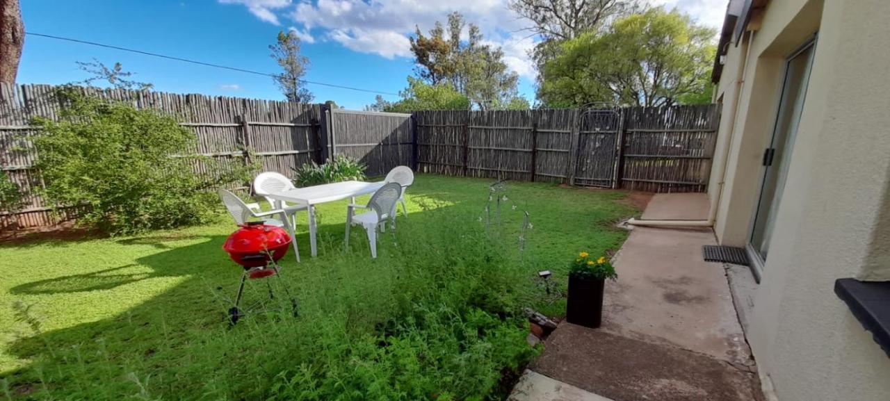Отель Migdal Oz Aka Rufpatch Smithfield Экстерьер фото